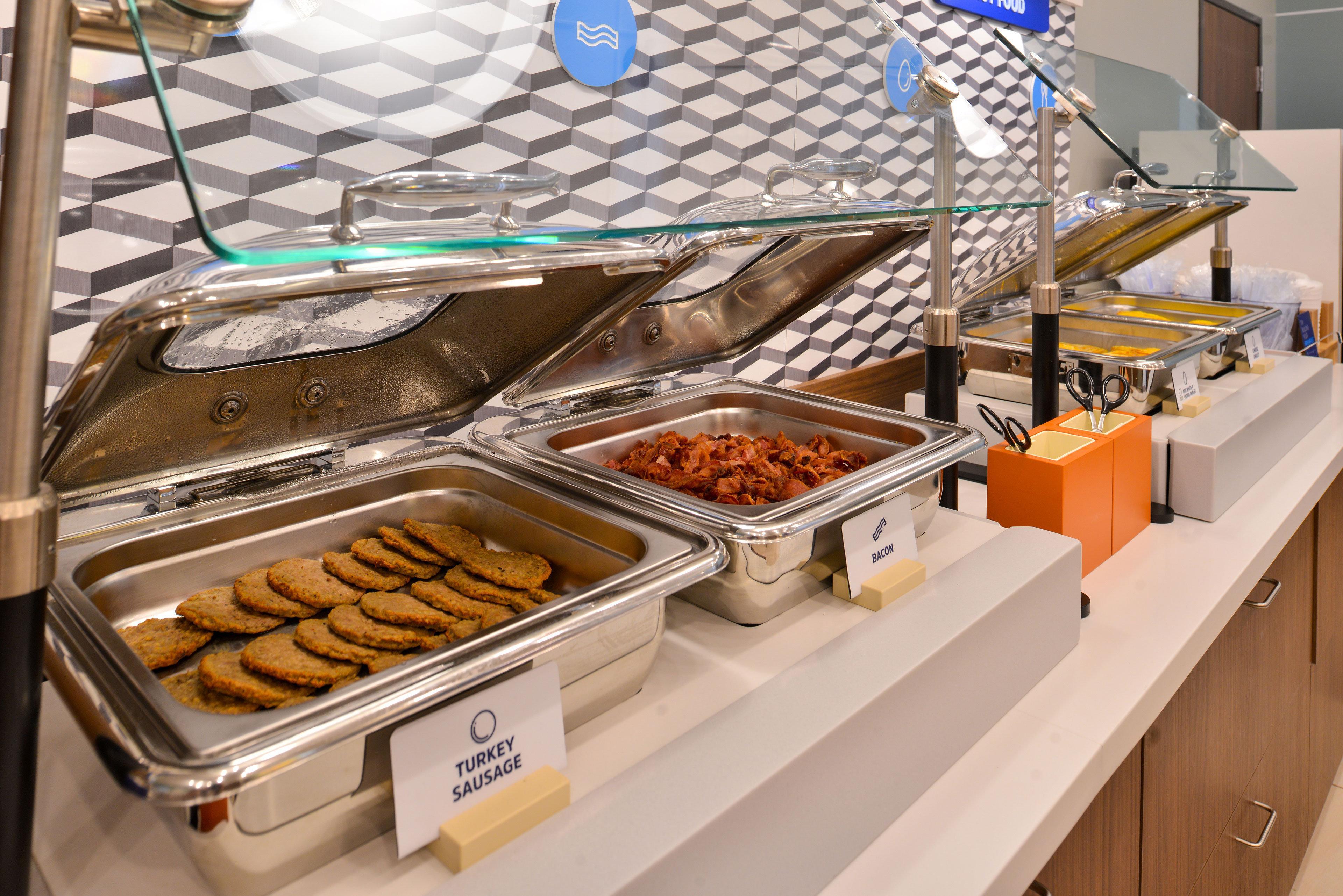 Holiday Inn Express & Suites - Boston South - Randolph By Ihg Ngoại thất bức ảnh