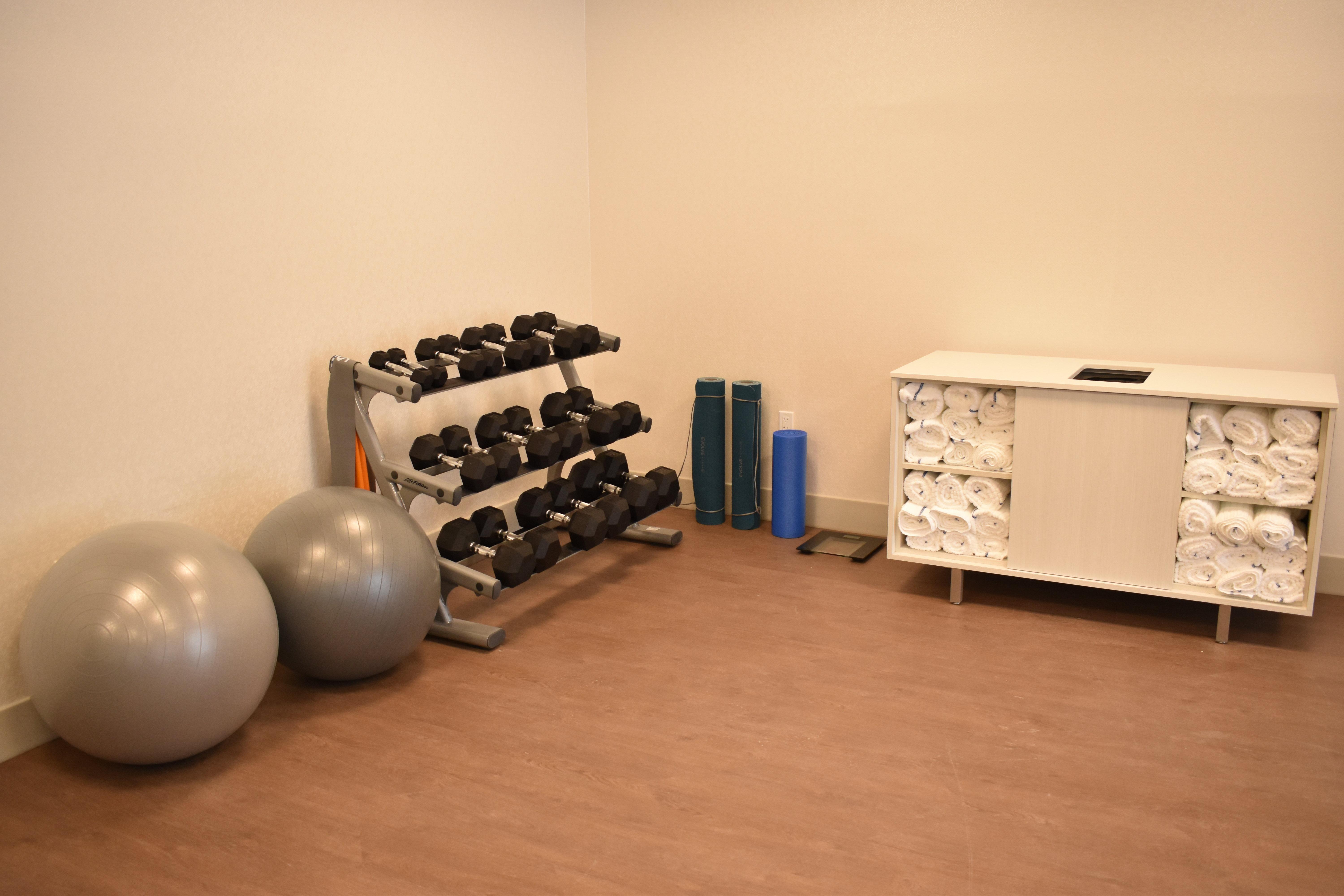 Holiday Inn Express & Suites - Boston South - Randolph By Ihg Ngoại thất bức ảnh