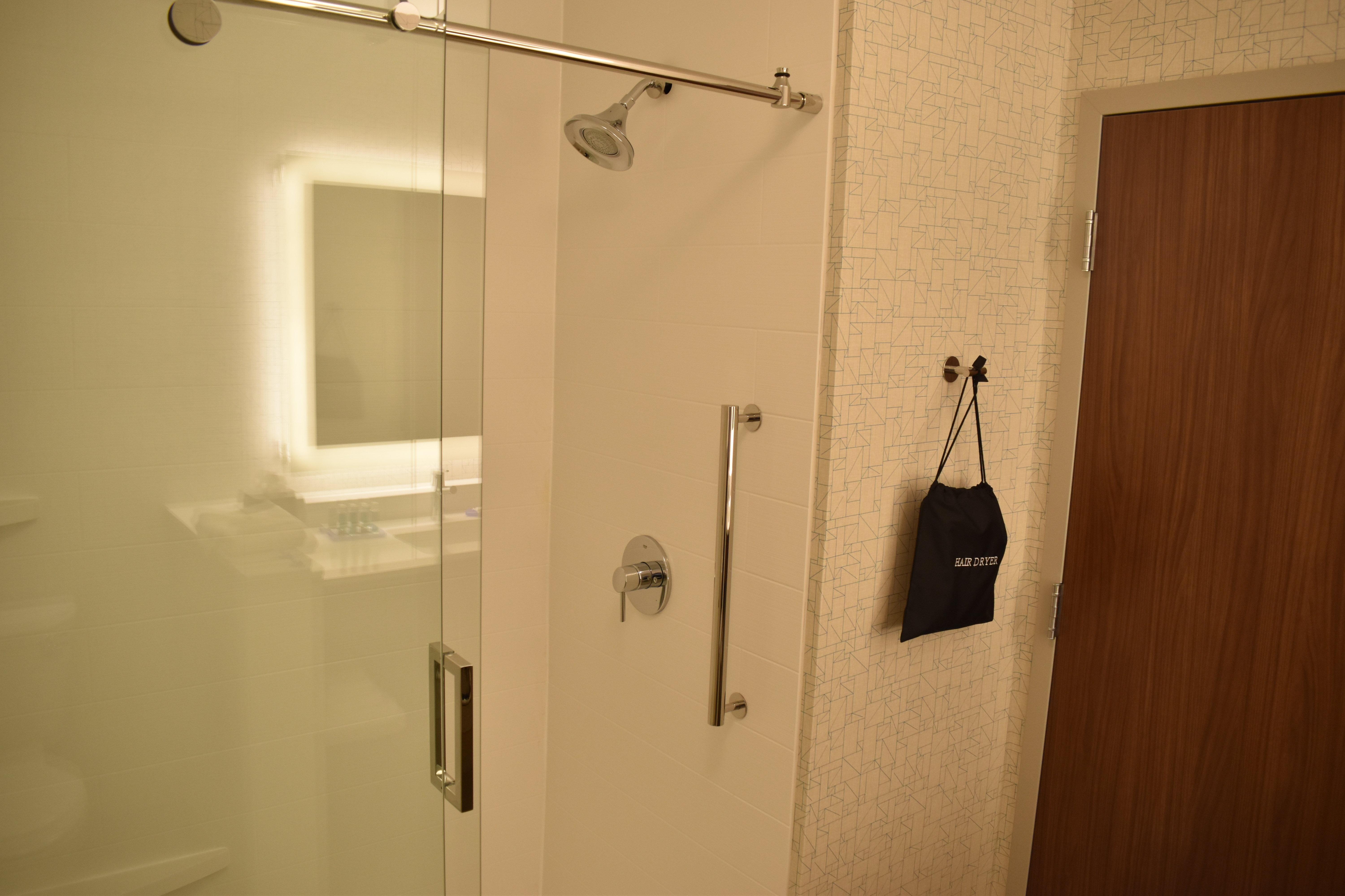 Holiday Inn Express & Suites - Boston South - Randolph By Ihg Ngoại thất bức ảnh