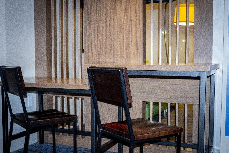 Holiday Inn Express & Suites - Boston South - Randolph By Ihg Ngoại thất bức ảnh